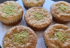 طرز تهیه پای نارگیل زعفرانی نرم و خوشمزه