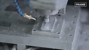 مراحل ساخت گوشی تاشوی پیشرفته سامسونگ در کارخانه