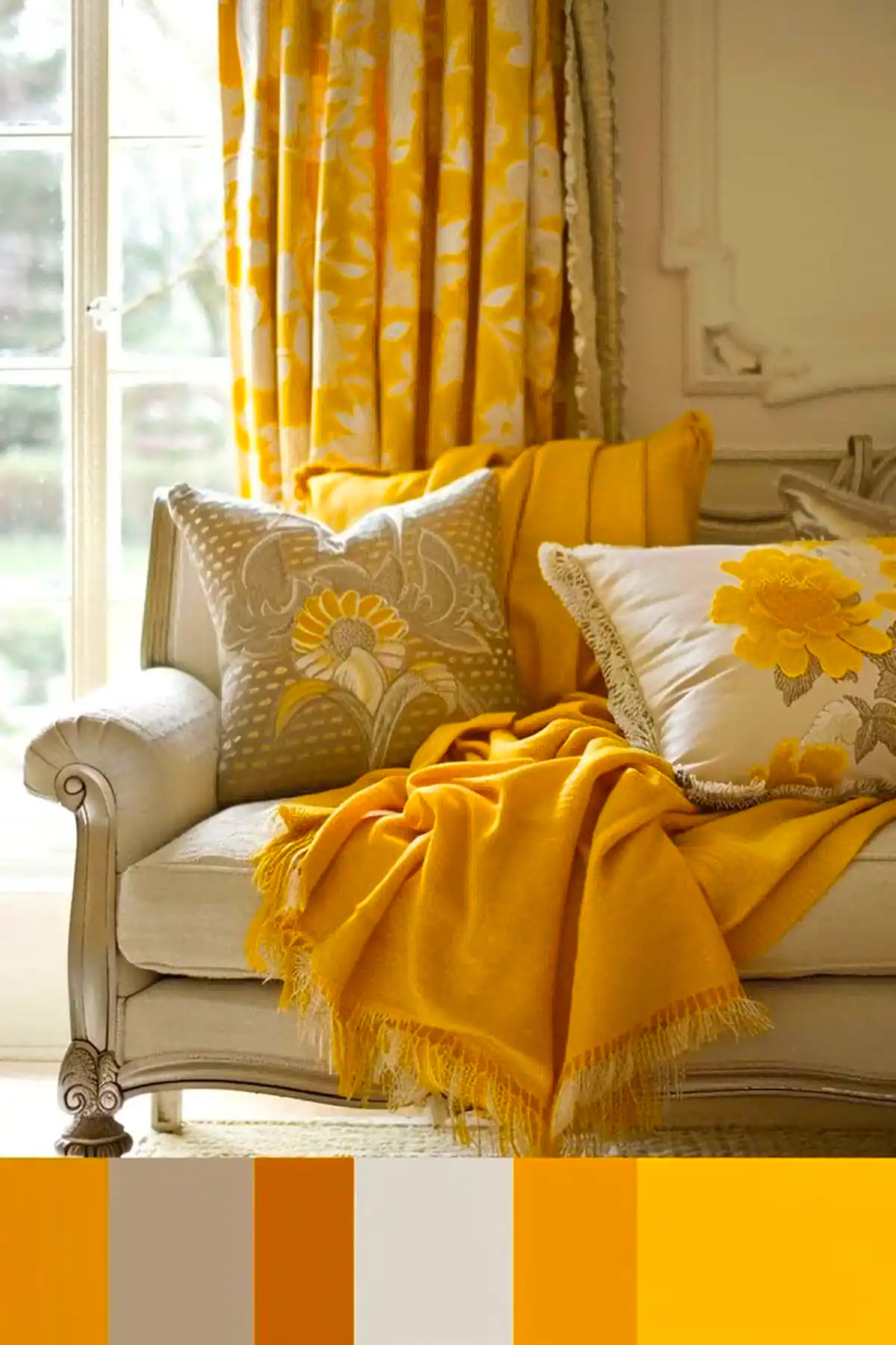 دکور فضای نشیمن با تم زرد