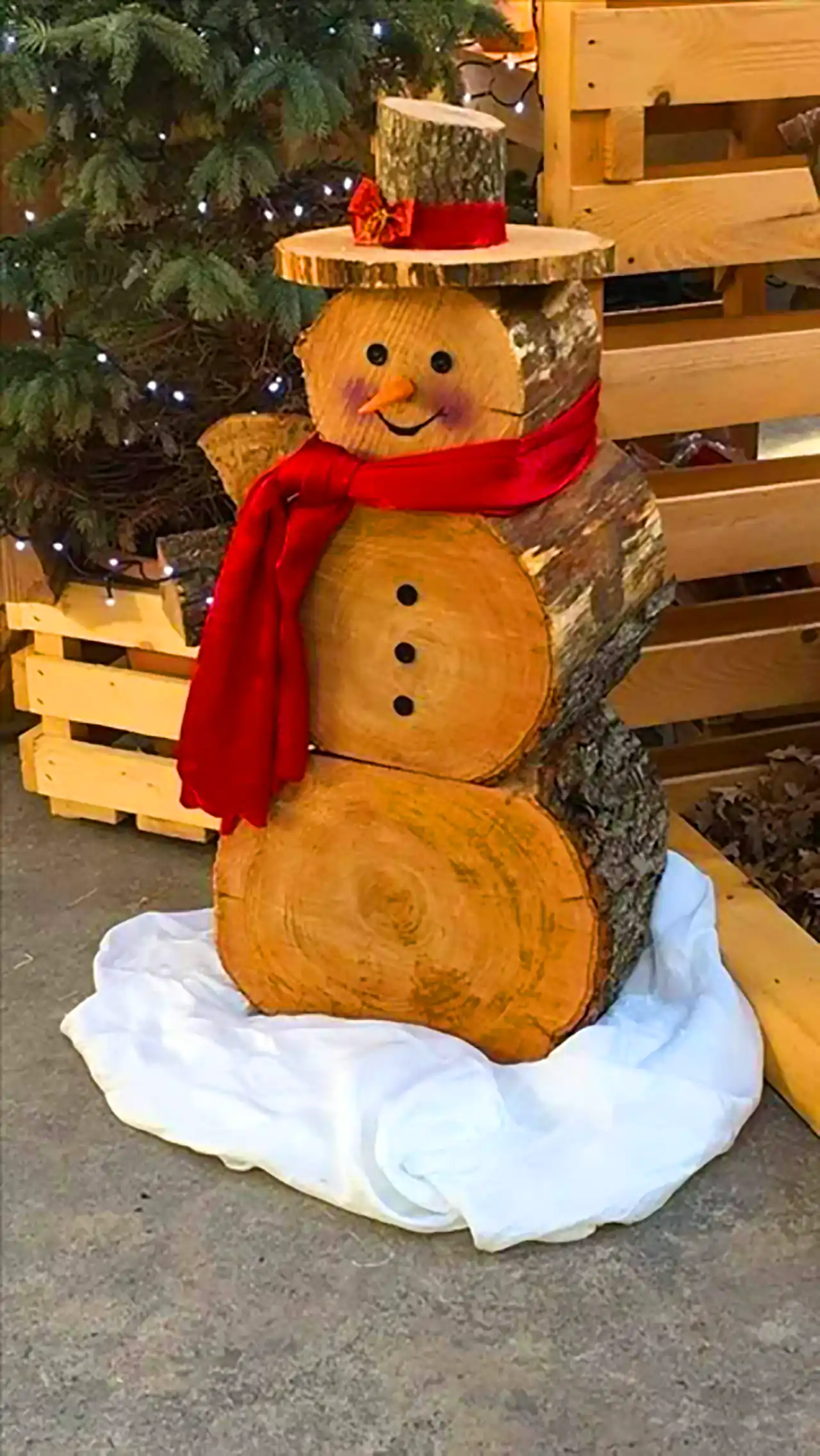 دکوری چوبی دستساز عروسکی