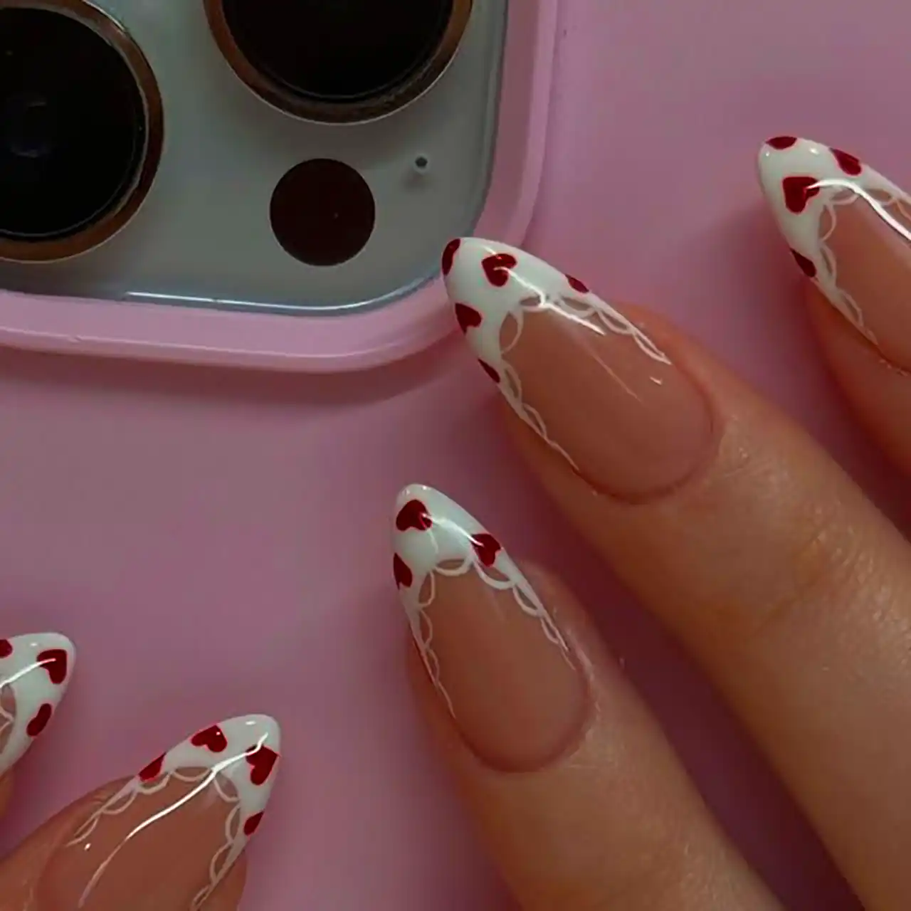 دیزاین ناخن دخترانه و خاص 