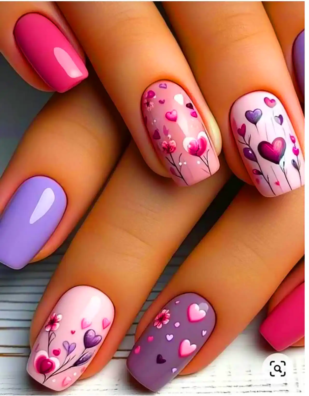 دیزاین ناخن جذاب و ساده