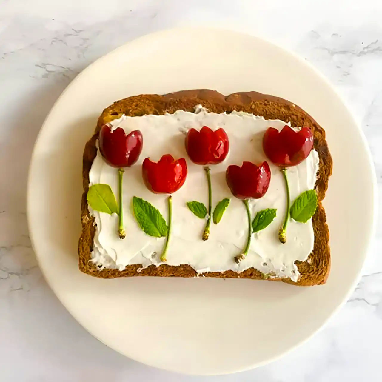 دیزاین صبحانه با نان تست