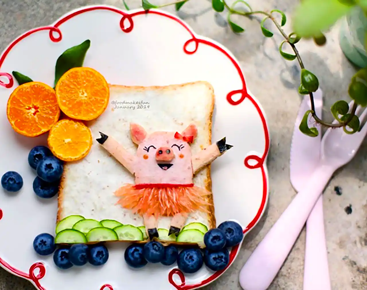 دیزاین صبحانه با نان تست