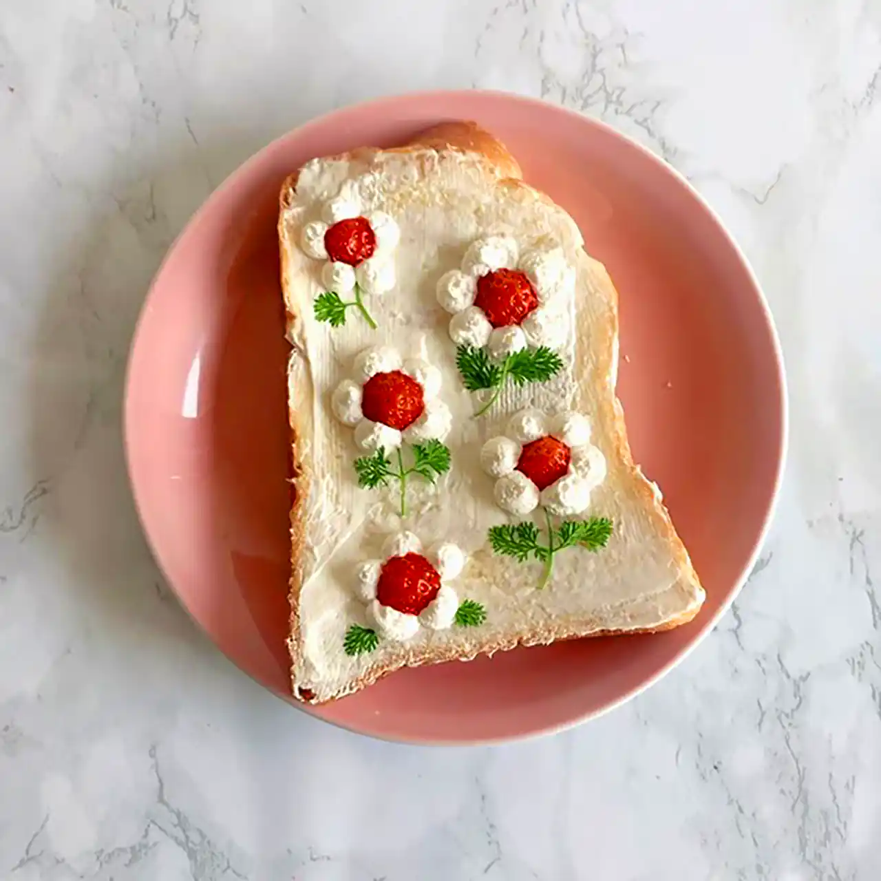 دیزاین صبحانه با نان تست