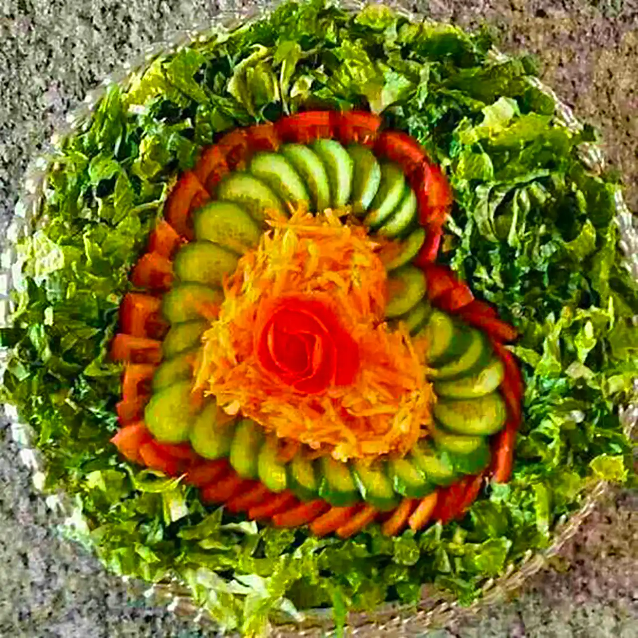 دیزاین شیک و مجلسی سالاد 