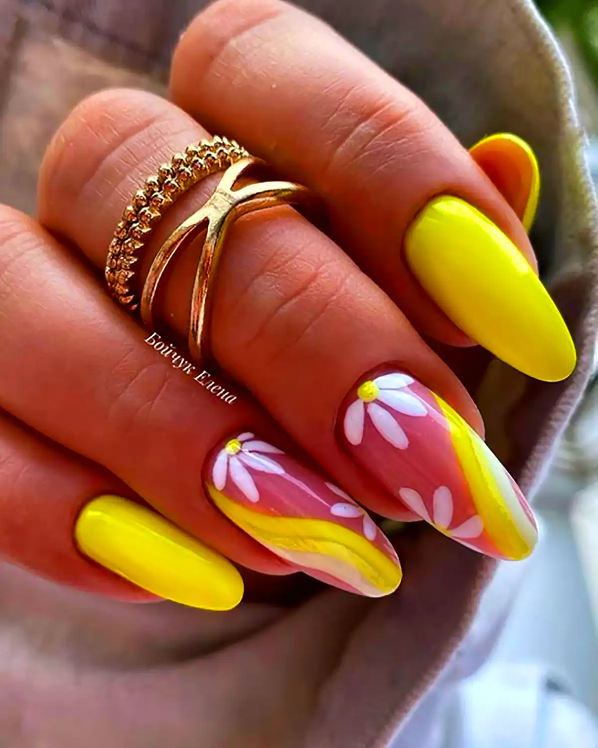 دیزاین ناخن نئونی جدید