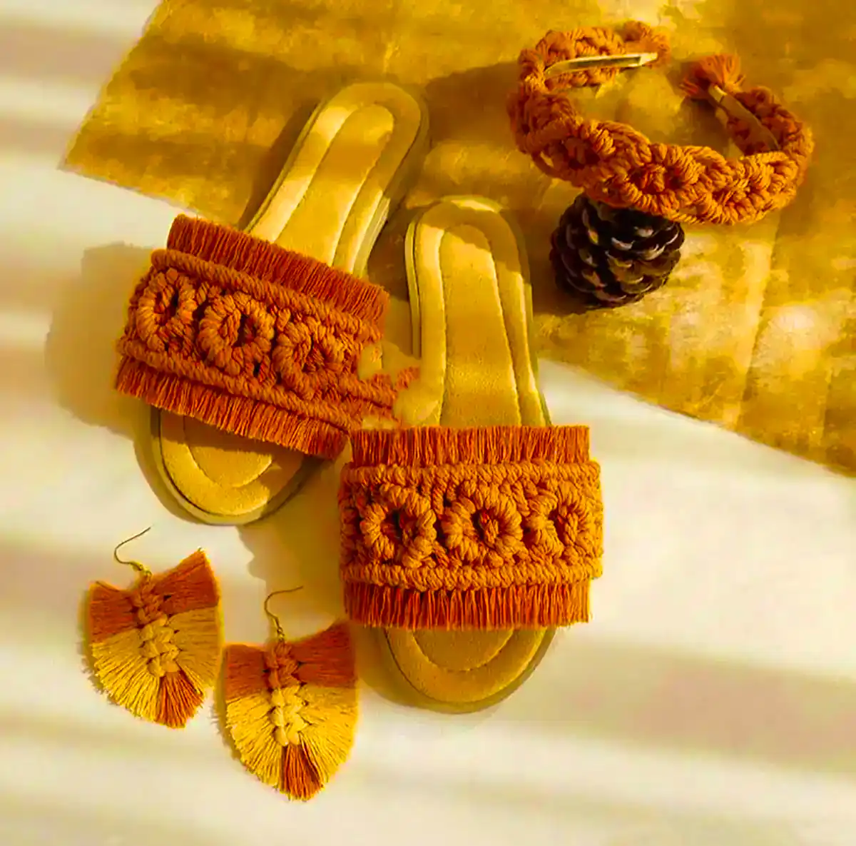 دمپایی مکرومه دست دوزی