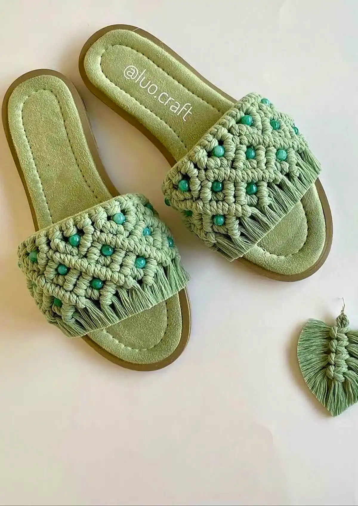 دمپایی مکرومه دست دوزی