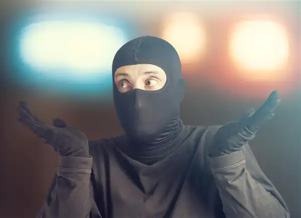 تعبیر خواب دزد در خانه نی نی سایت + برای زن متاهل و باردار و دختر مجرد و از دید مولف