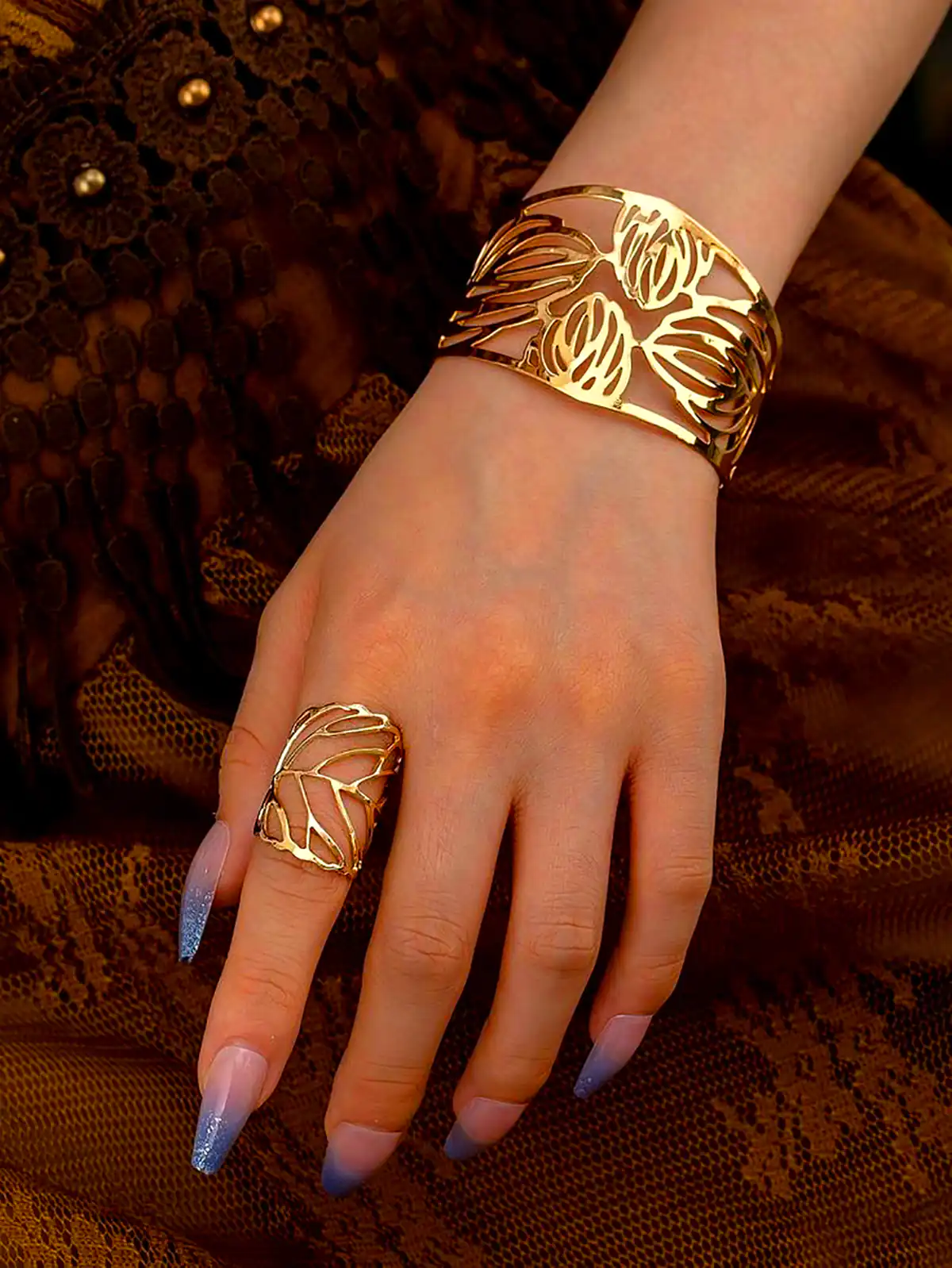 دستبند النگویی باز برنجی