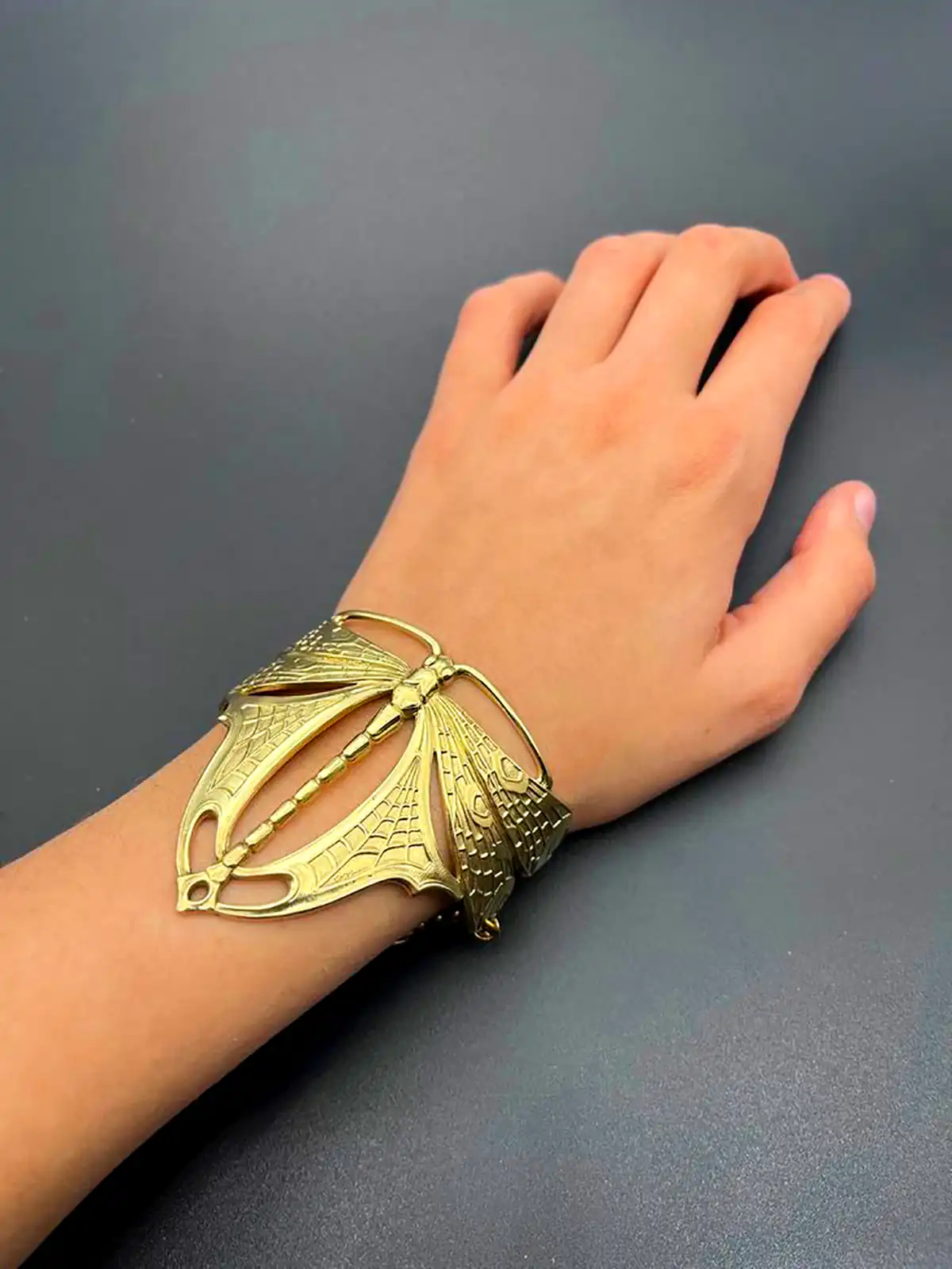 دستبند النگویی باز برنجی