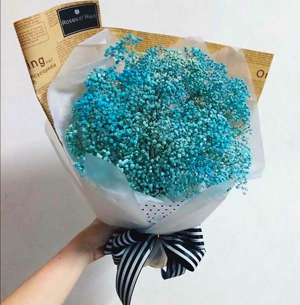 دسته گل آبی ژیسپوفیلا