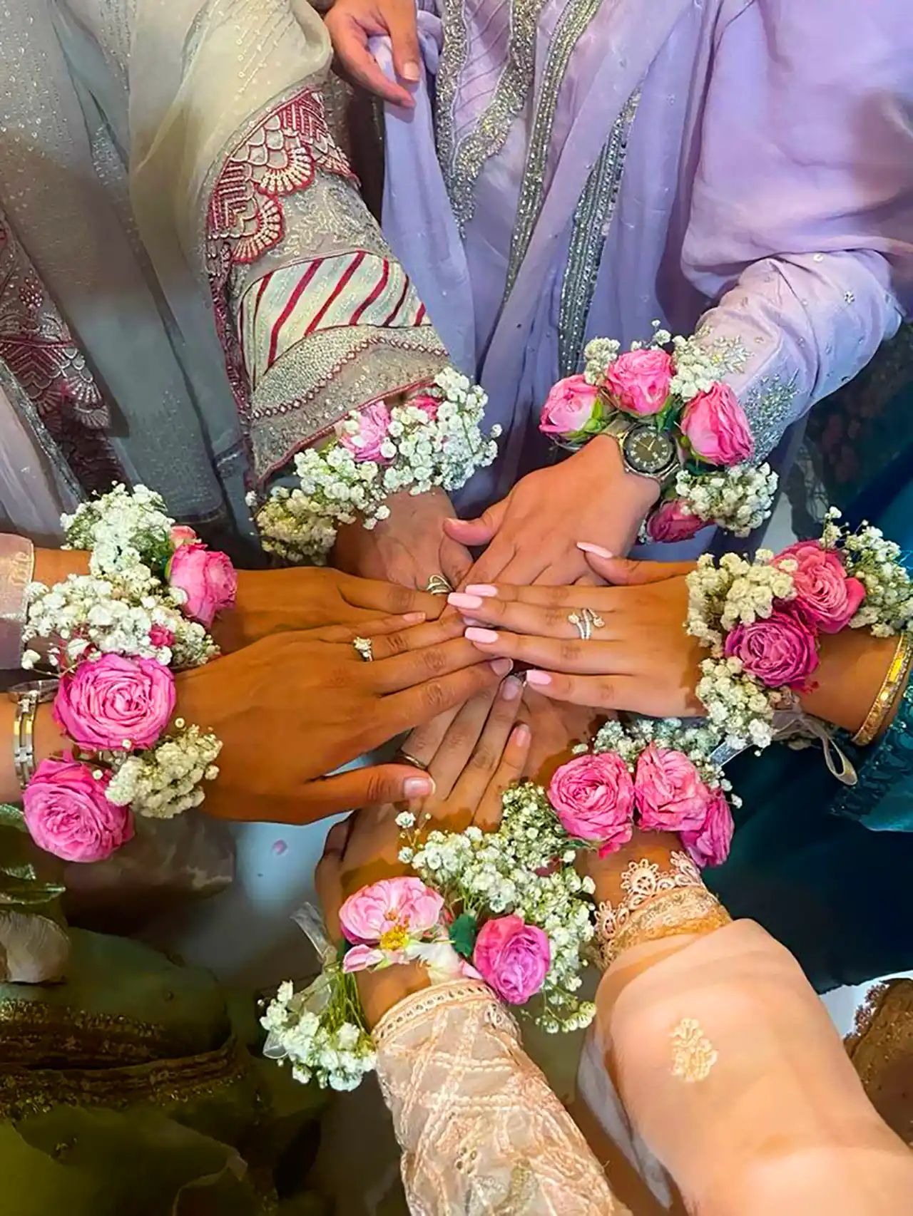دسته گل ست و هماهنگ ساقدوشها