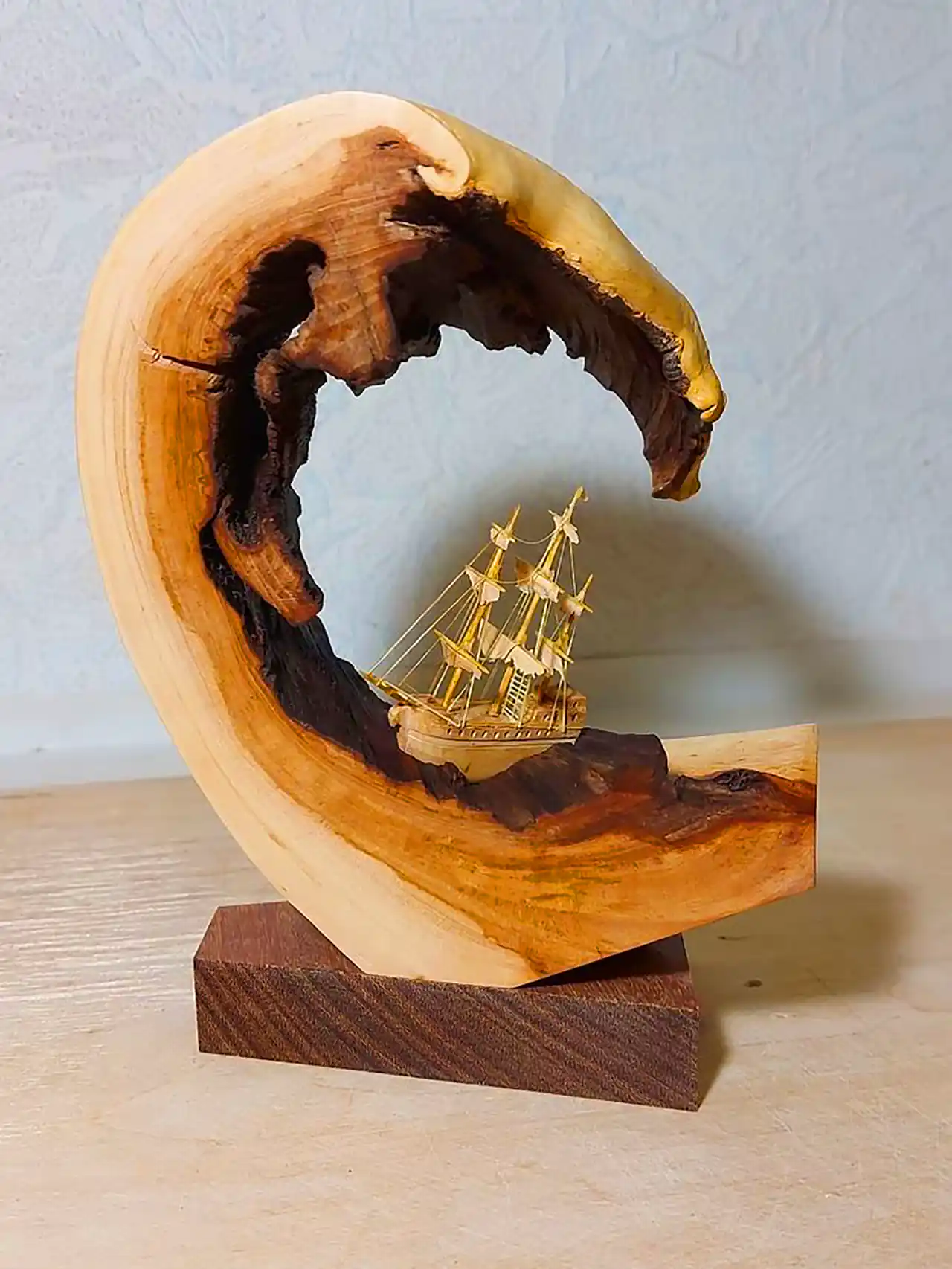 دستسازه های چوبی دکوری