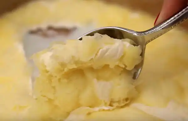 تعبیر خواب ابن سیرین خوردن سرشیر + برای زن متاهل و باردار و دختر مجرد و از دید مولف