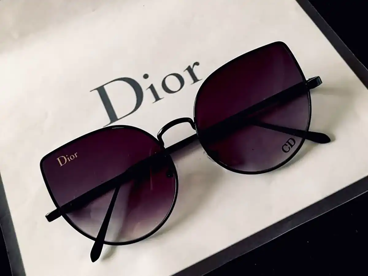 عینک لوکس و زیبا