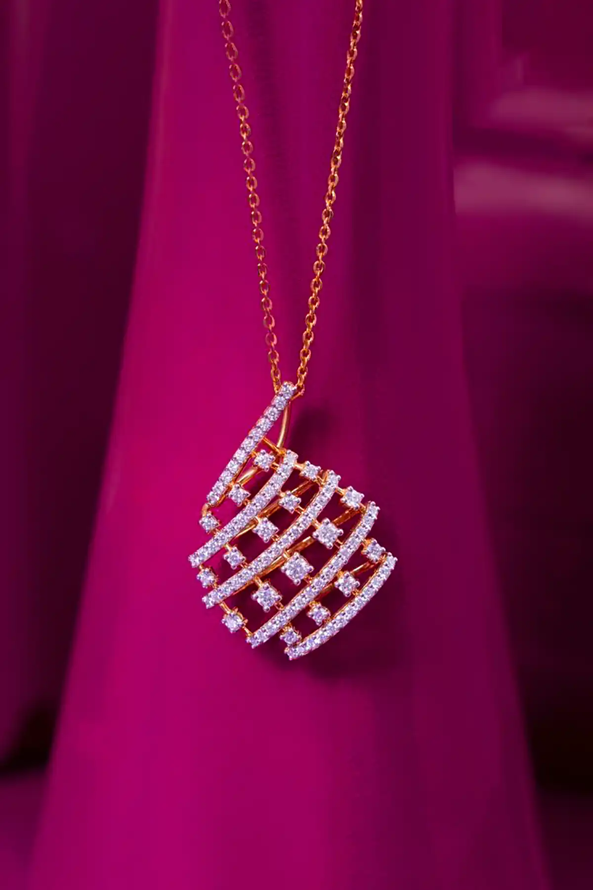 گردنبند لوکس و شیک طلا