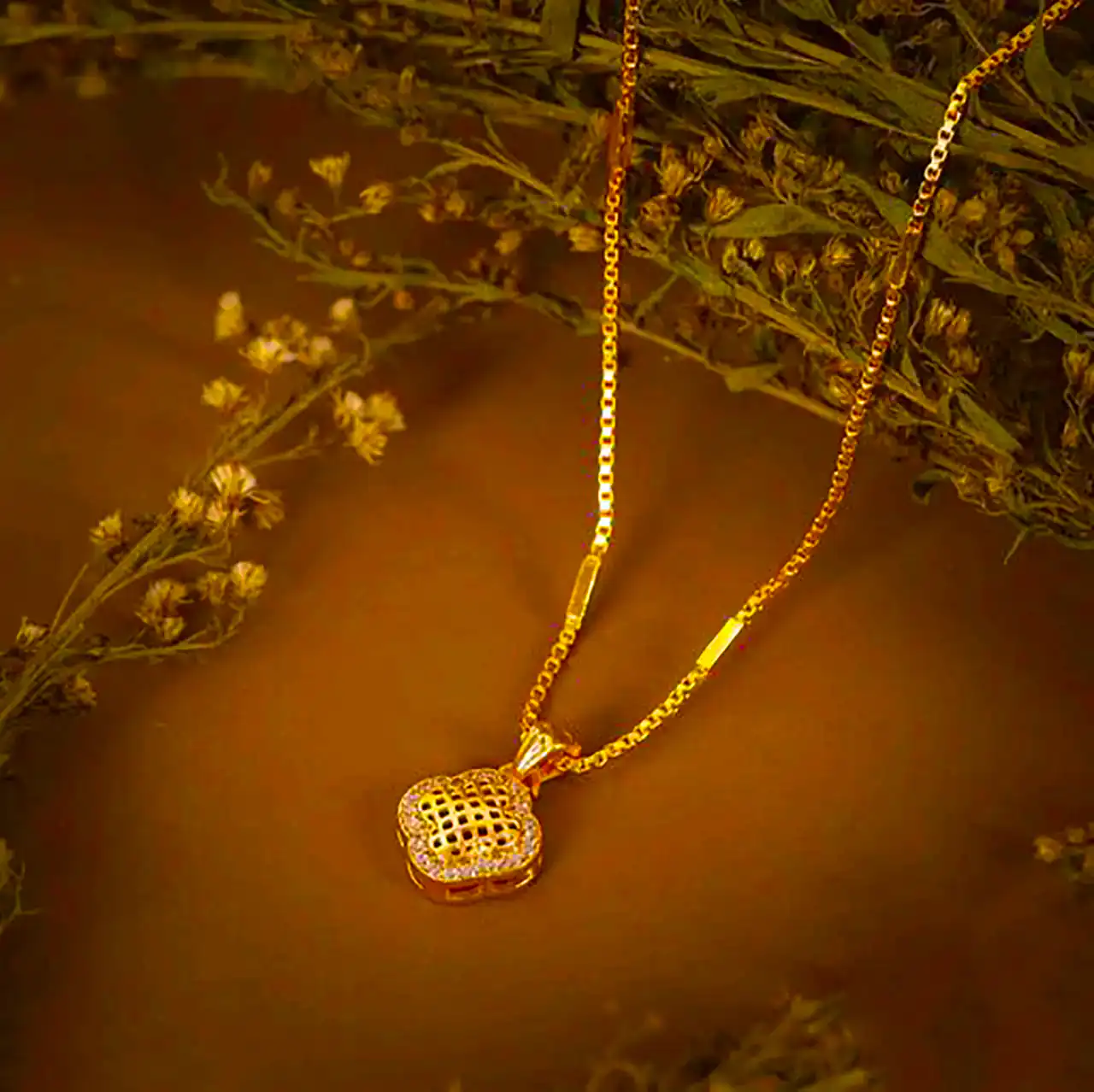 گردن آویز شیک و جدید