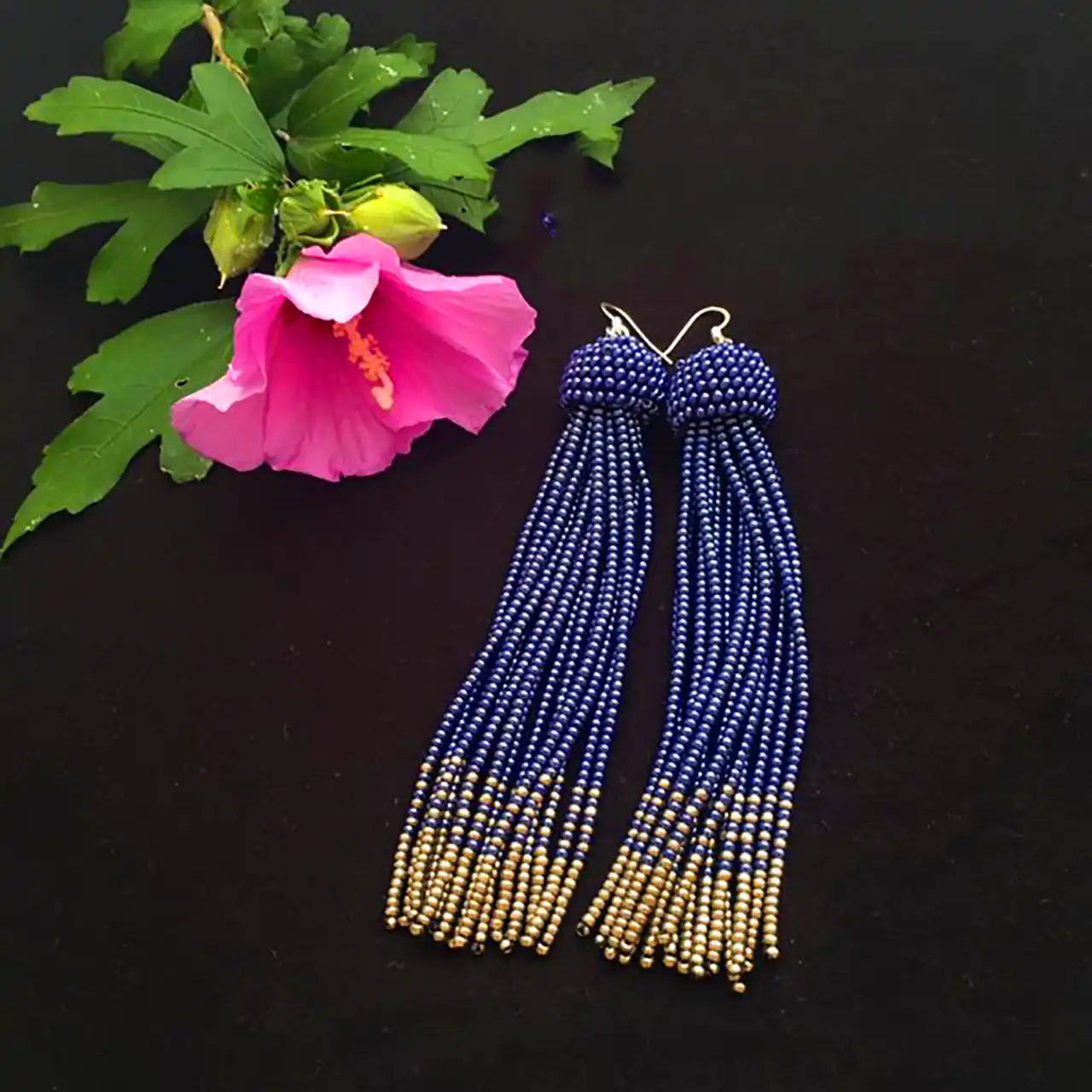 گوشواره مهره ای بلند فانتزی 