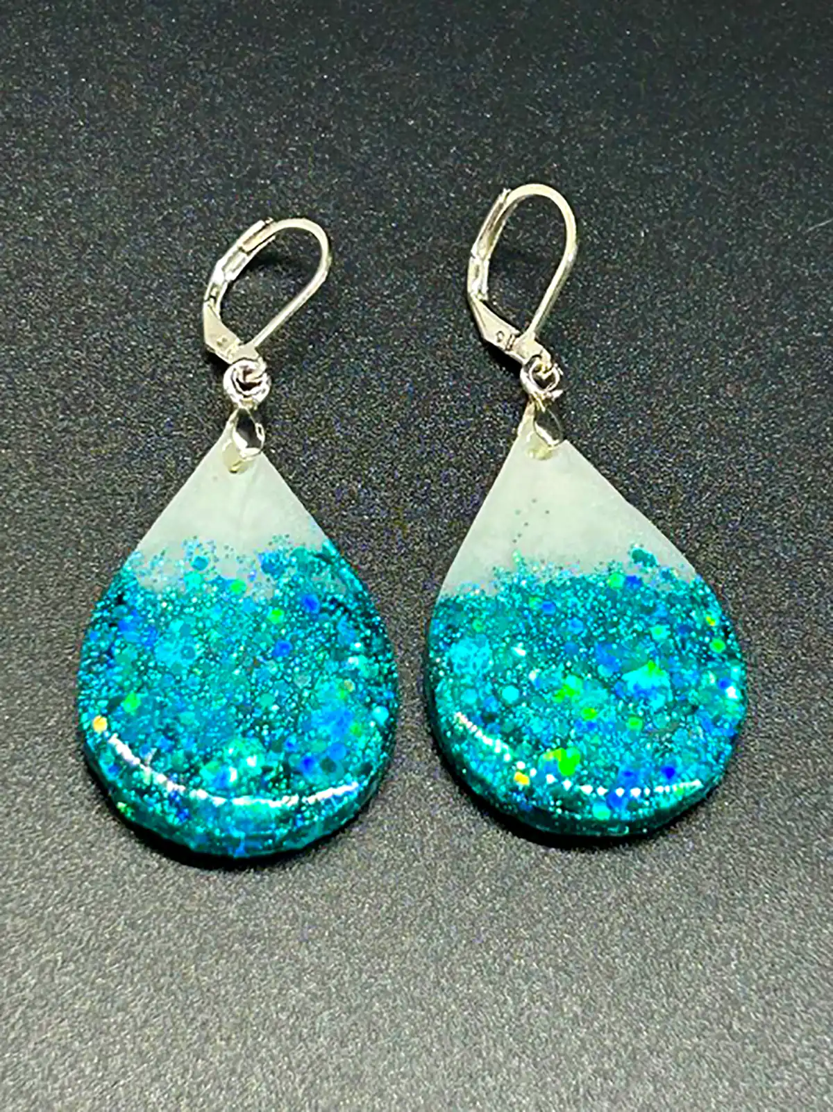 گوشواره دخترانه رزینی