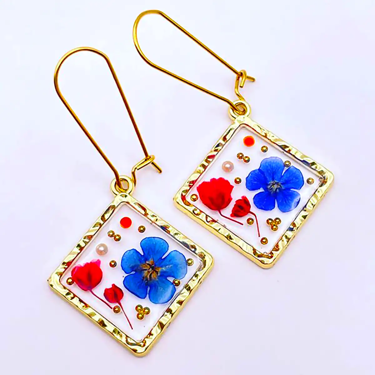 گوشواره دخترانه رزینی