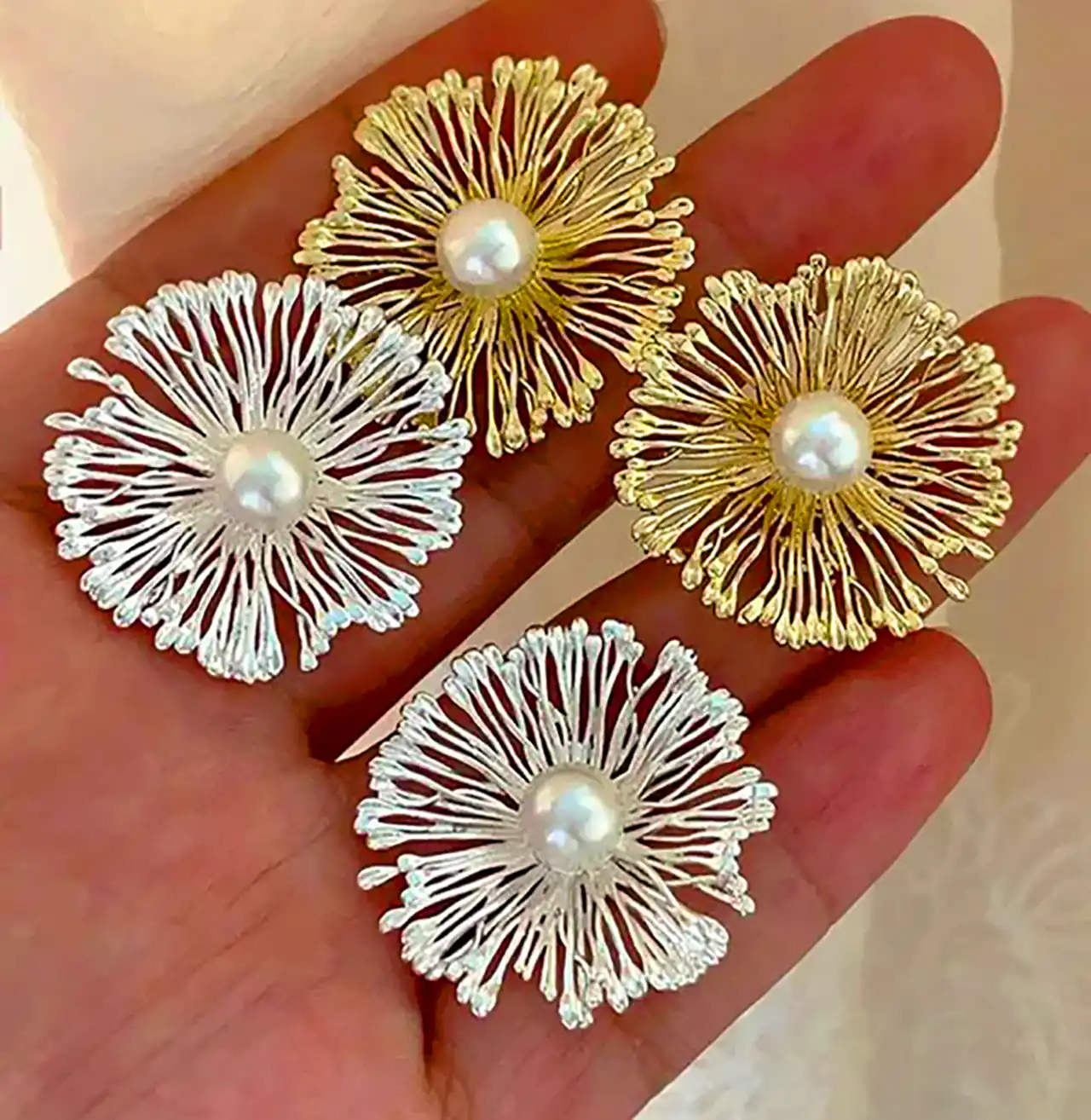 گوشواره حجمی گلبرگ 