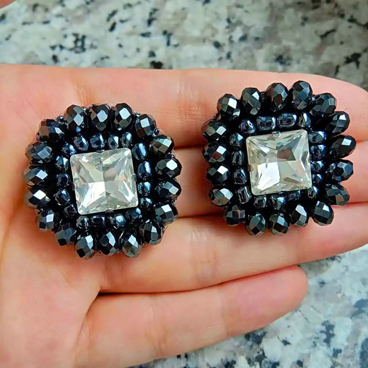 گوشواره هنری دستساز