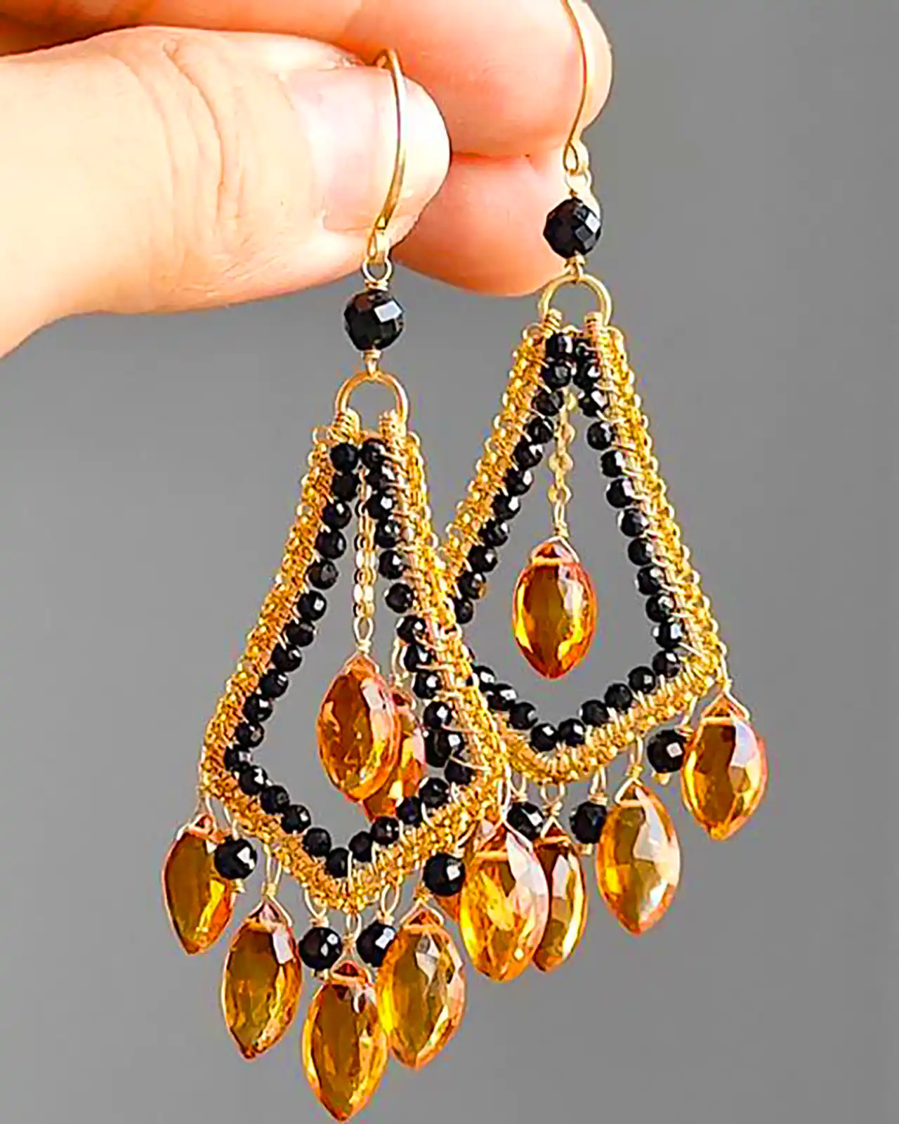 گوشواره دستساز خاص و مدرن