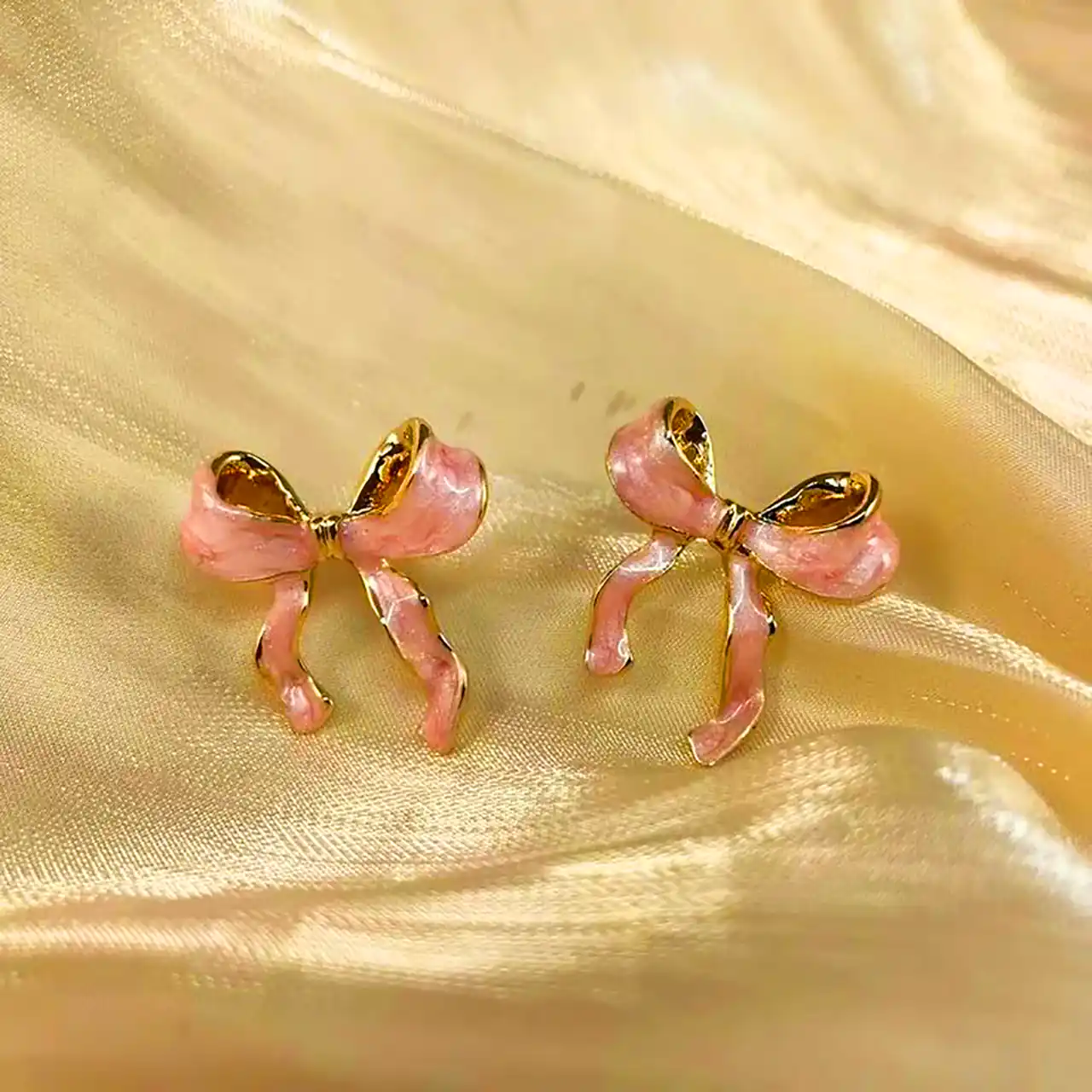 گوشواره فانتزی دخترانه مدرن