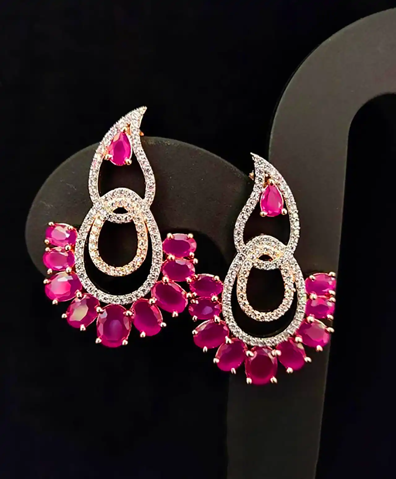 گوشواره جواهرنشان خاص 