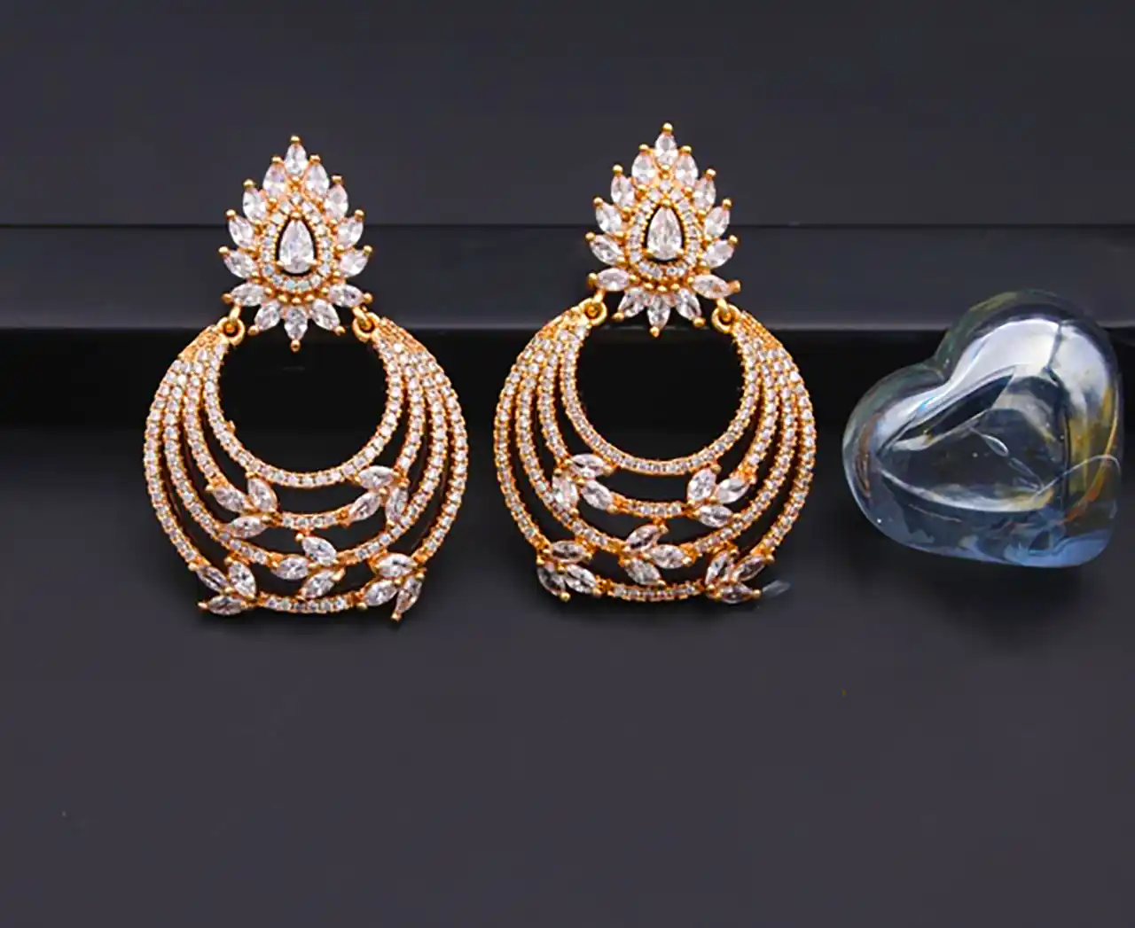 گوشواره جواهرنشان خاص 