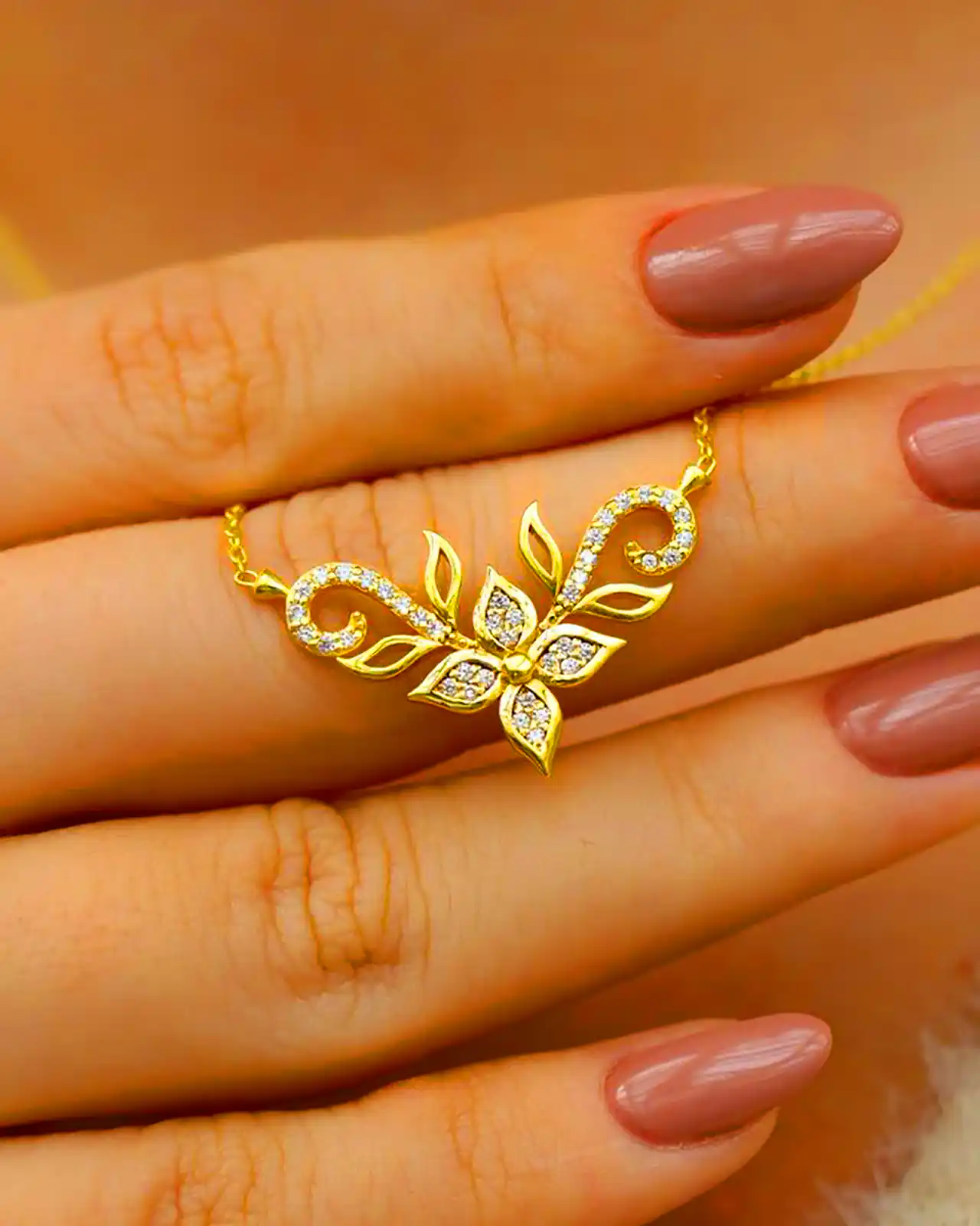 گردنبند ظریف و زیبا طلا