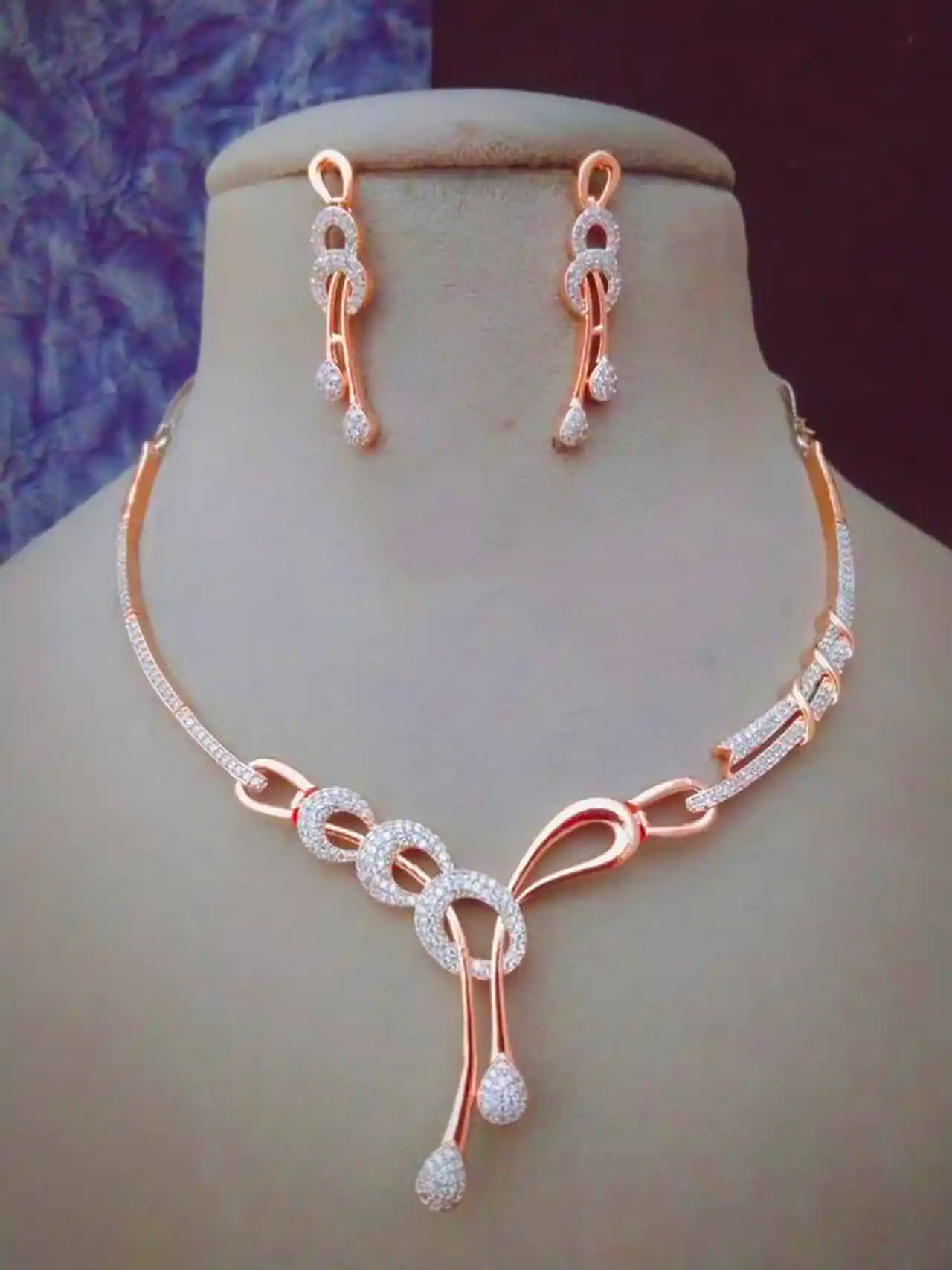 گردنبند ظریف و زیبا طلا