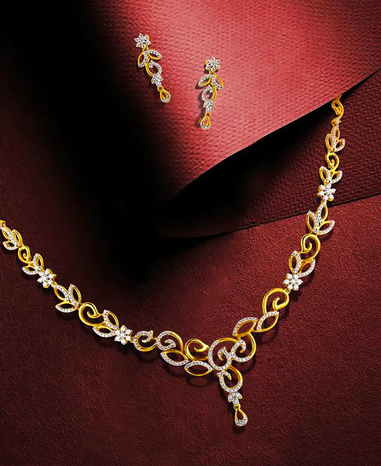 گردنبند ظریف و زیبا طلا