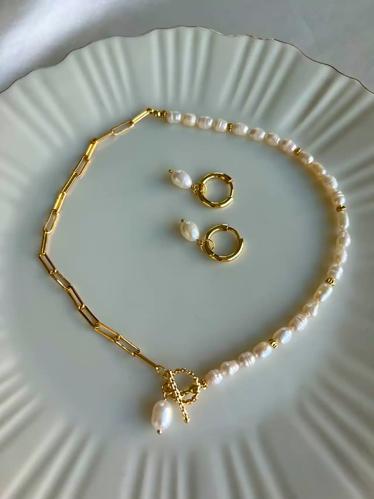 گردنبند یونیک و خاص