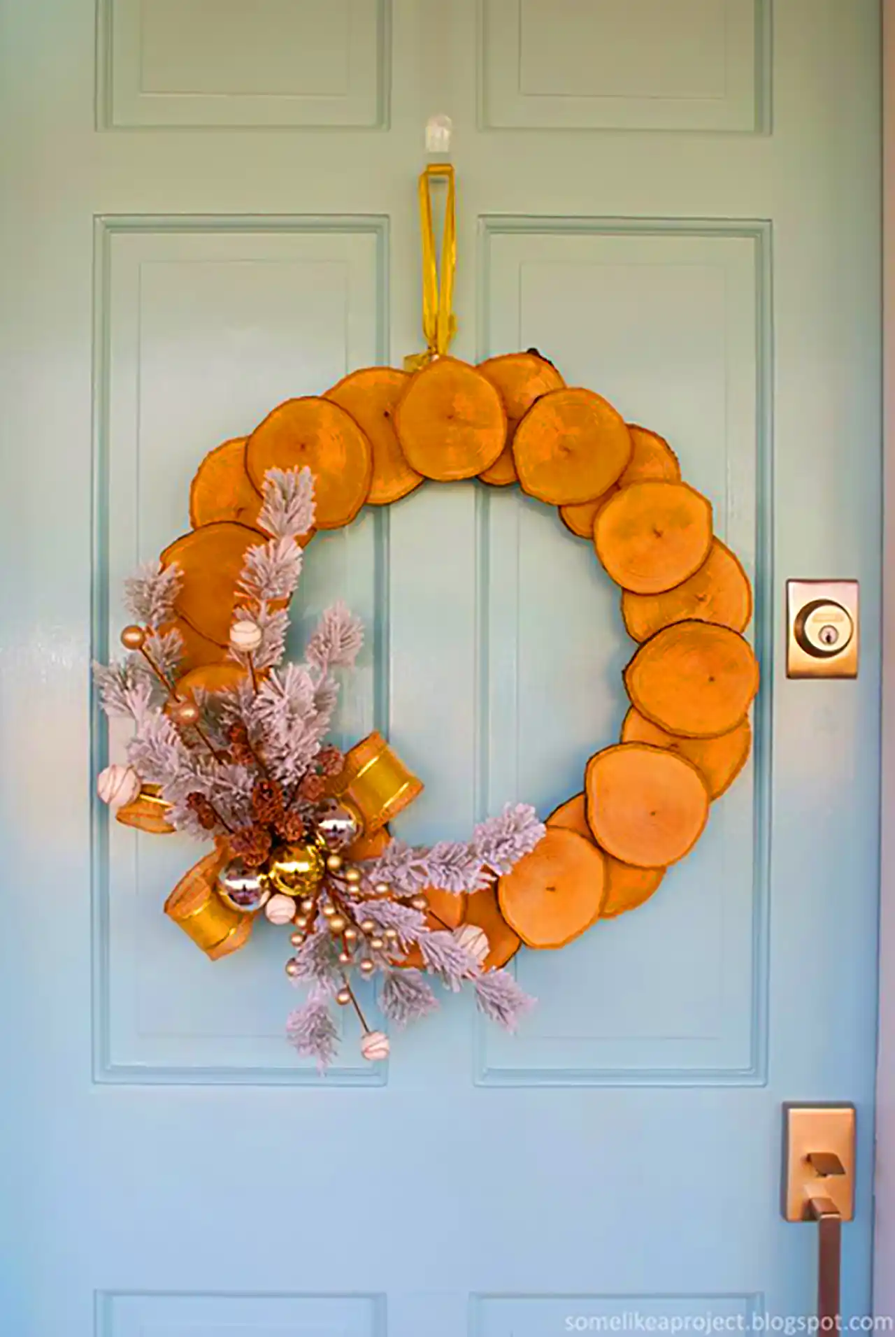 حلقه در دستساز چوبی