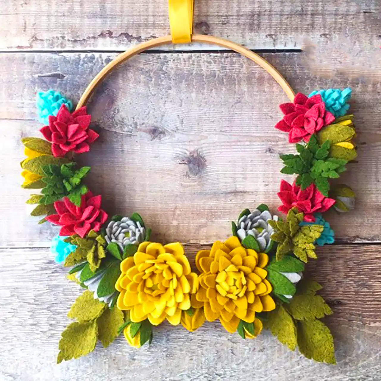 حلقه گل دکوری شیک