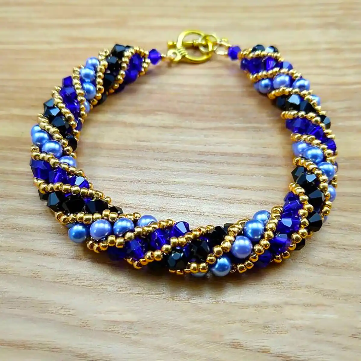 جواهرات شیک با سنگ آبی