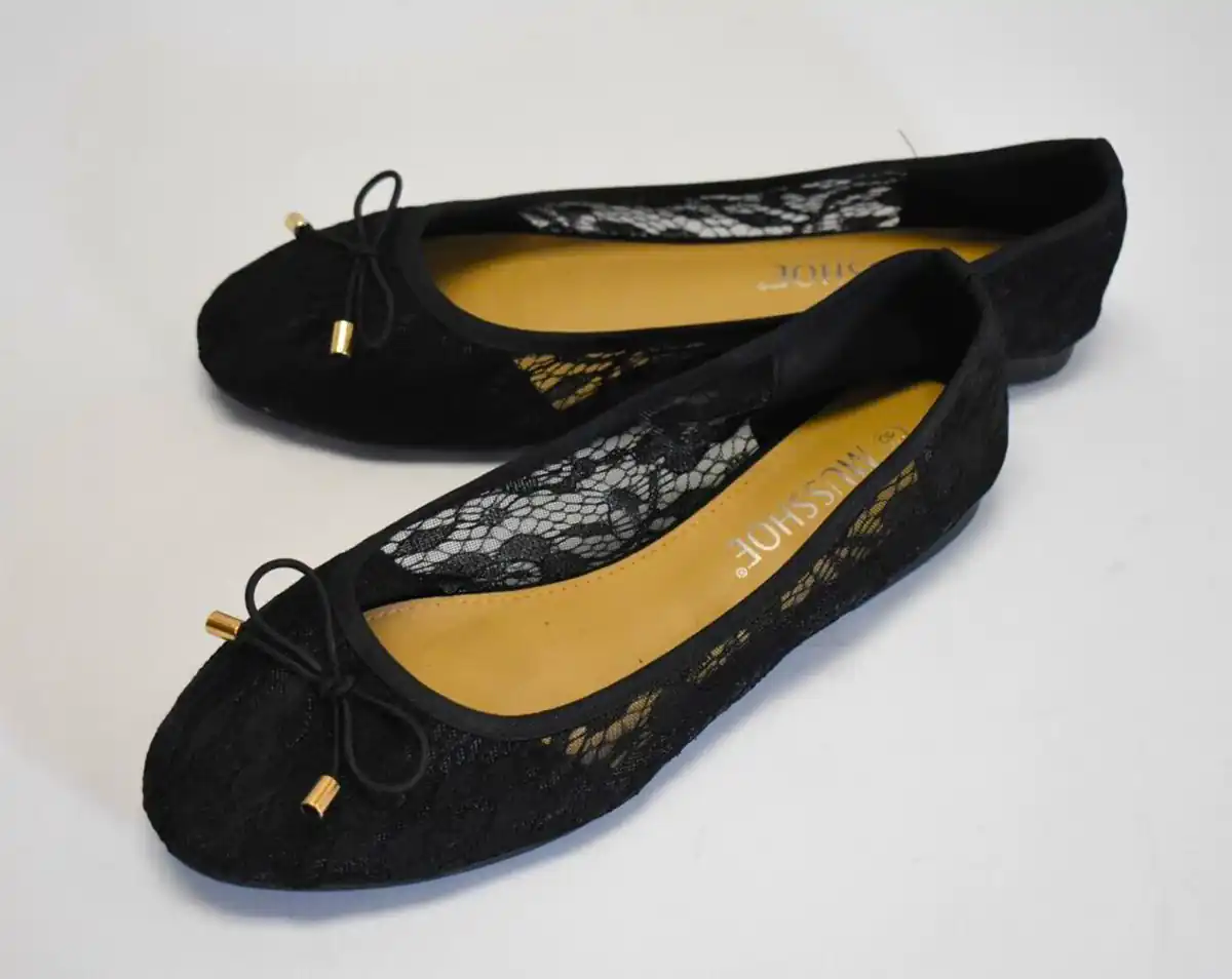 کفش عروسکی روفرشی