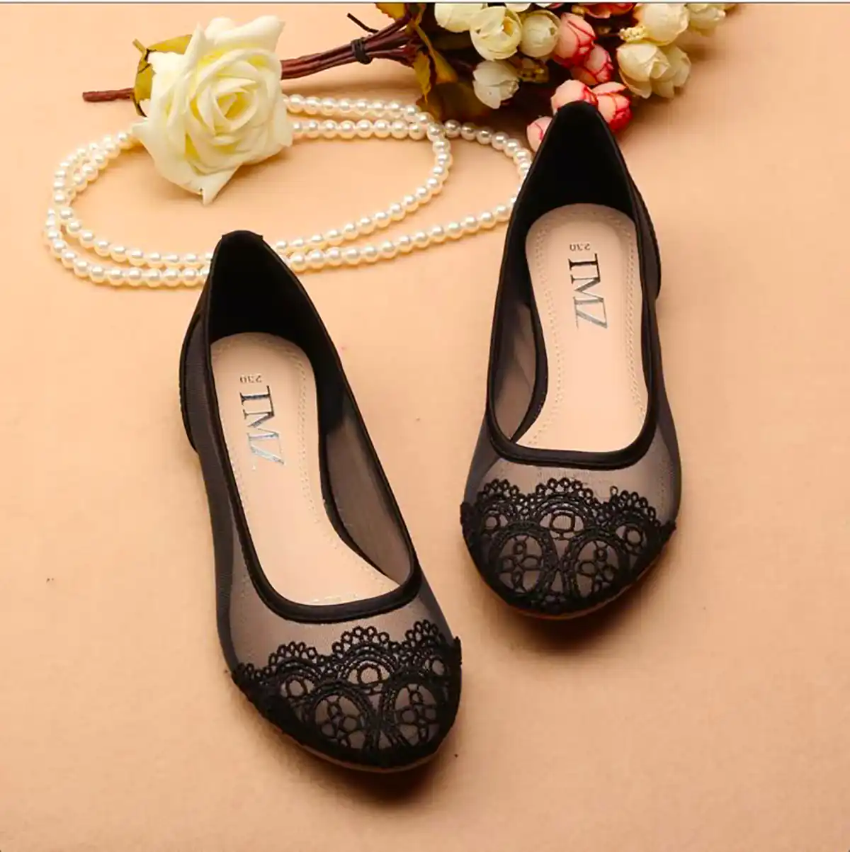 کفش عروسکی روفرشی