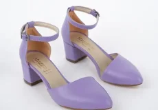 تعبیر خواب کفش بنفش + برای زن متاهل و باردار و دختر مجرد و از دید مولف