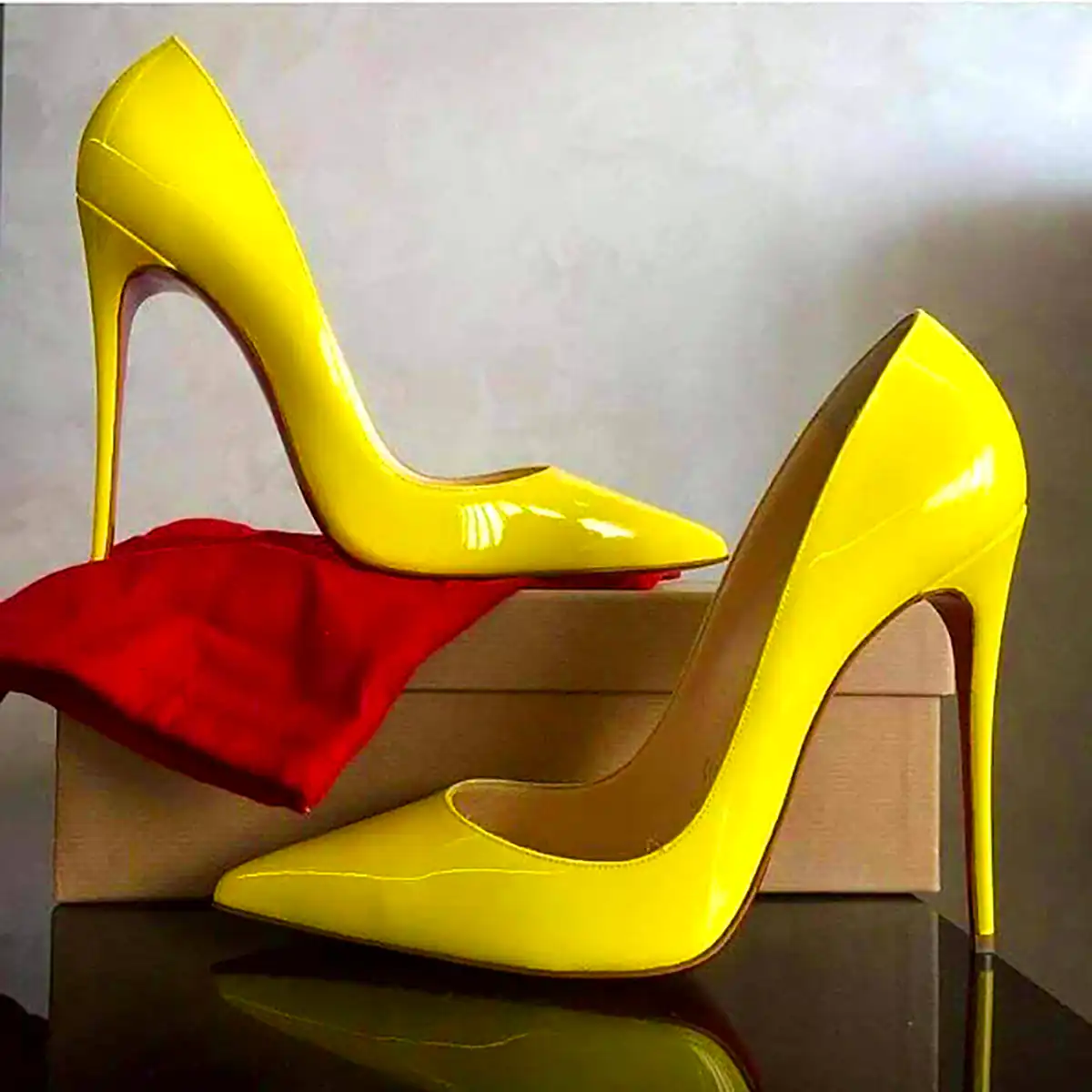 کفش پاشنه بلند مجلسی براق