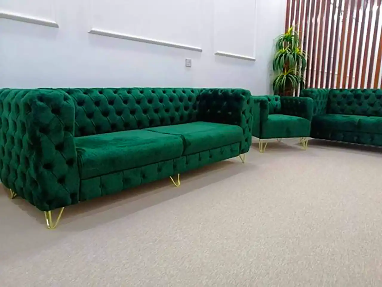 کاناپه سبز راحتی 