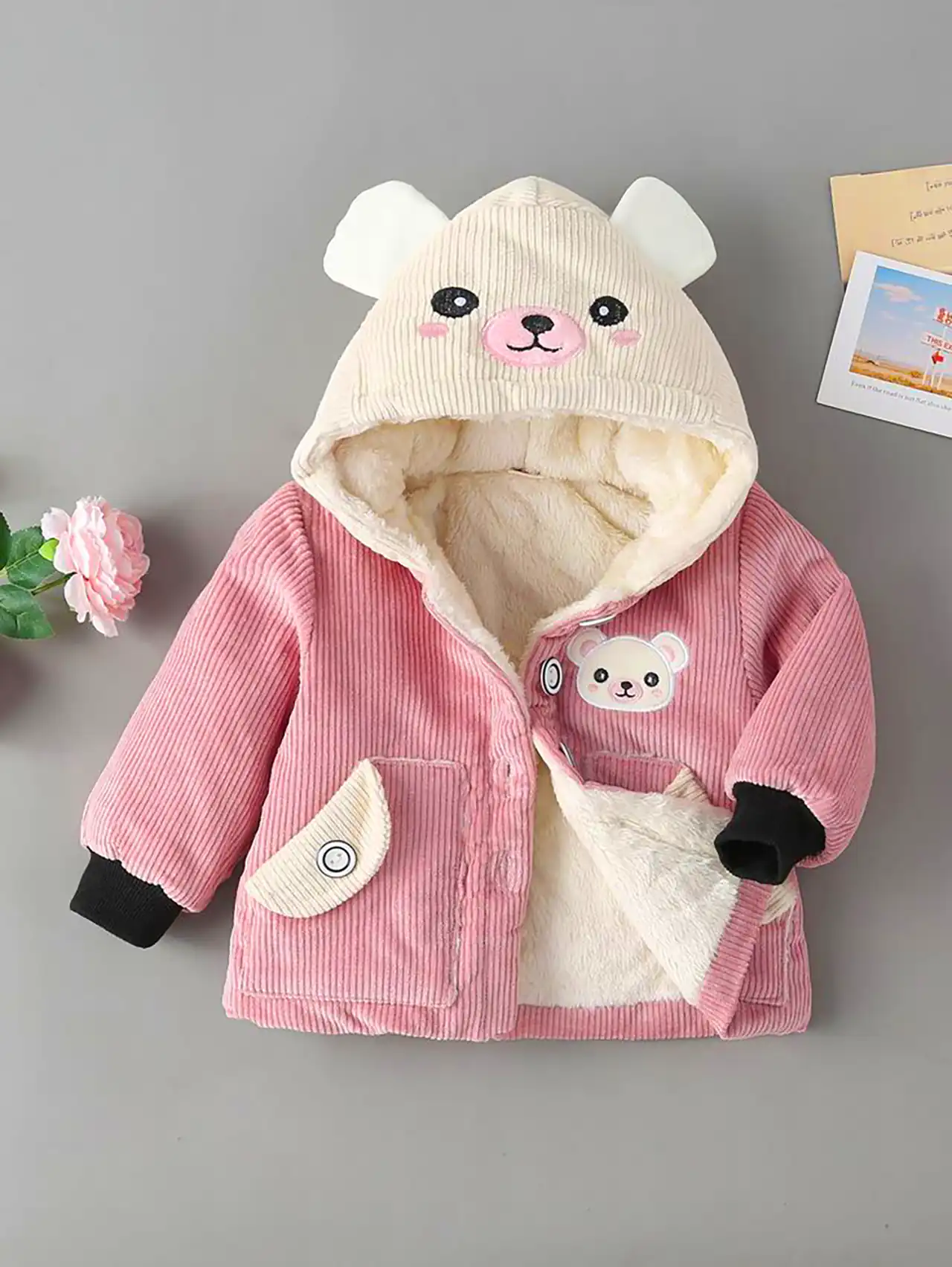 کاپشن داخل ببعی بچگانه