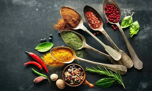 تعبیر خواب خریدن ادویه + برای زن متاهل و باردار و دختر مجرد و از دید مولف