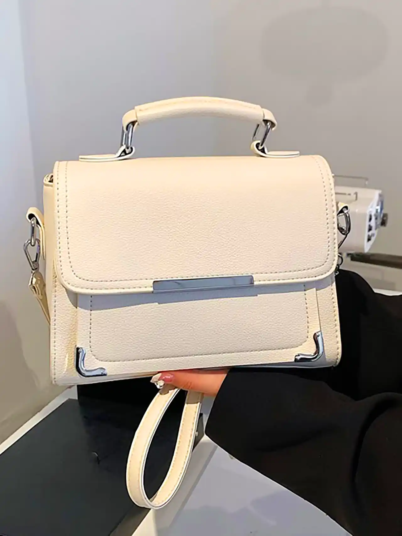 کیف دخترانه کرم استخوانی