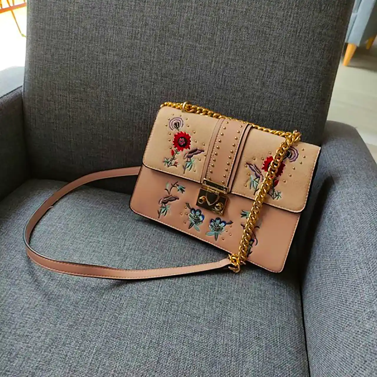 کیف گلدوزی شیک و کیوت