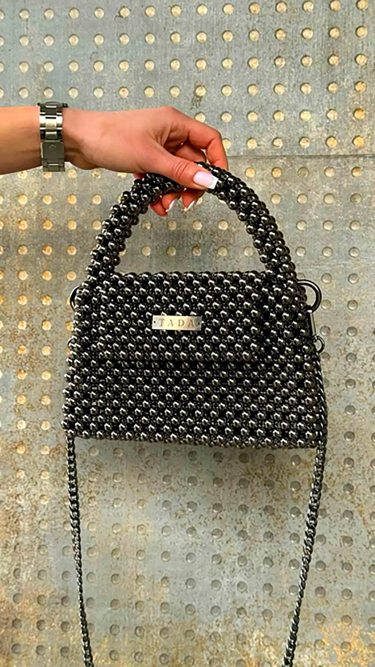 کیف مجلسی مهره دوزی شده