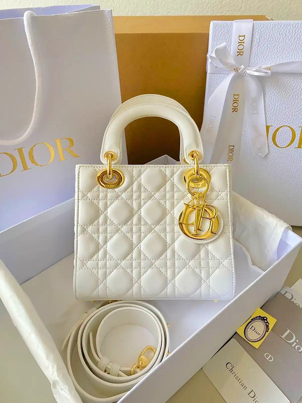 کیف شیک و مجلسی سفید